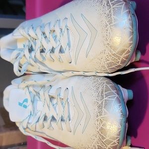 Girls size 4 cleats